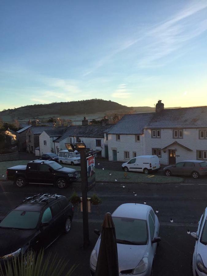 The Game Cock Inn Austwick Eksteriør bilde