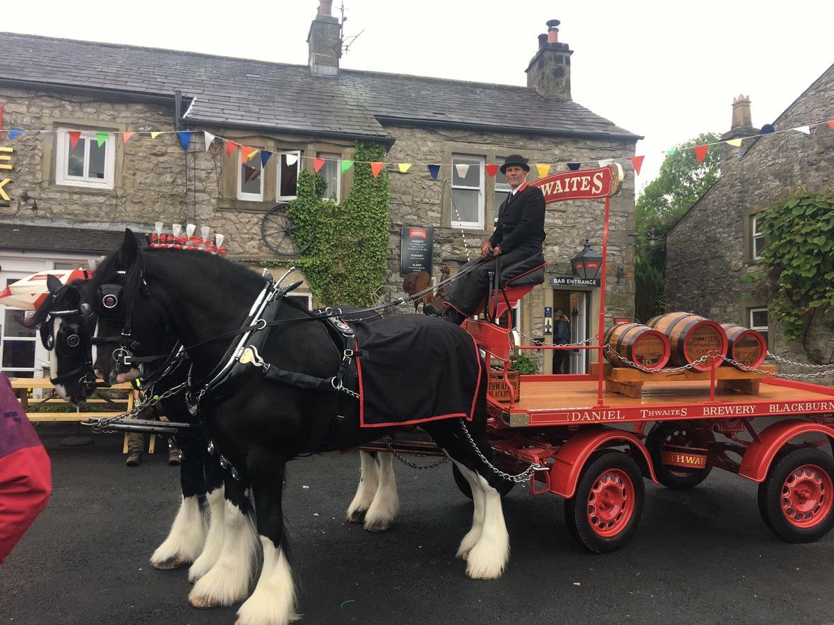 The Game Cock Inn Austwick Eksteriør bilde